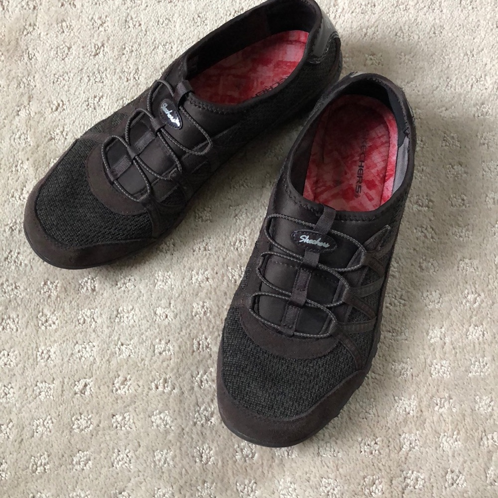 Skechers brown shoes